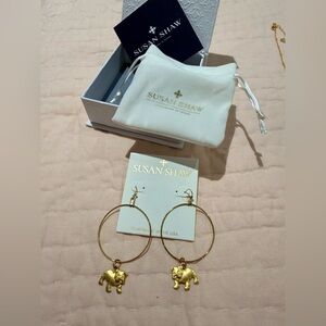 Susan Shaw 24k gold Bulldog Gold Hoop Earrings with Charms UGA Georgia Bulldogs